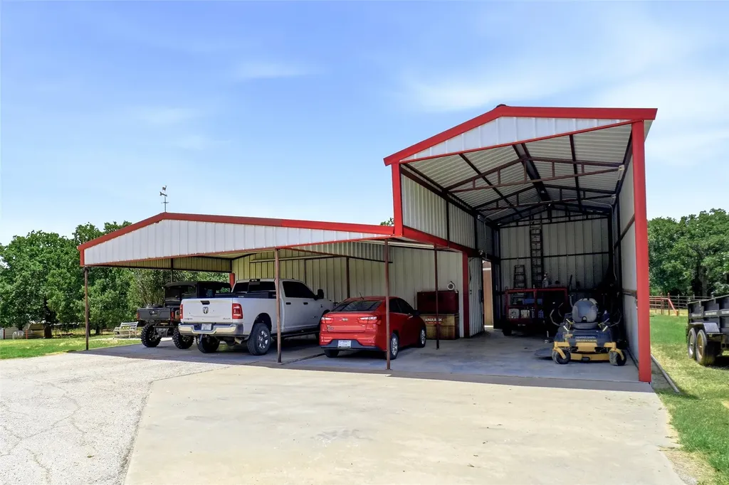 447 W Bypass 287 Alvord TX 76225