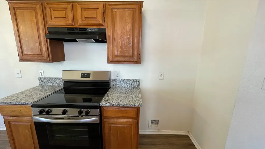 923 Simon Drive Cedar Hill TX 75104