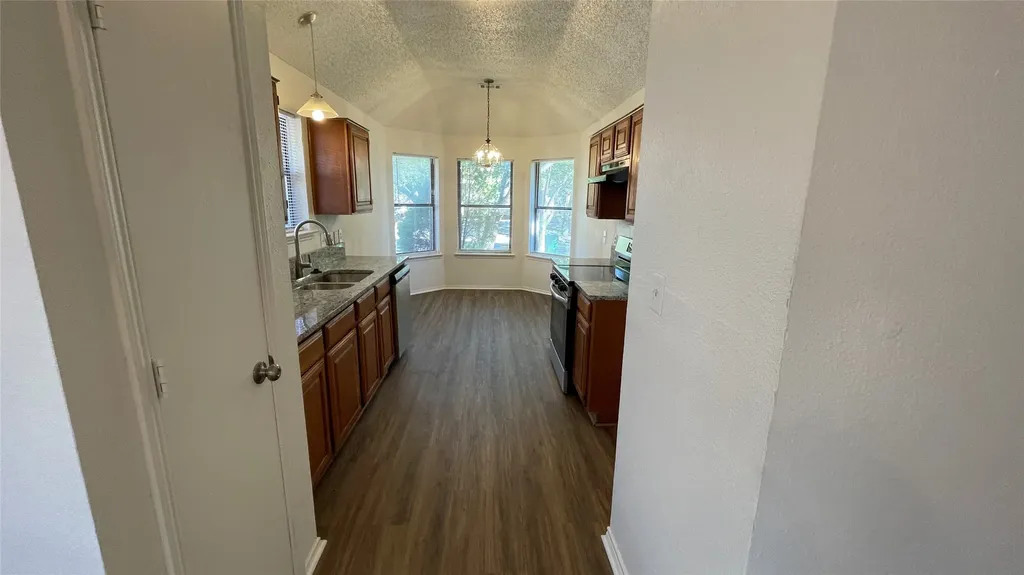 923 Simon Drive Cedar Hill TX 75104