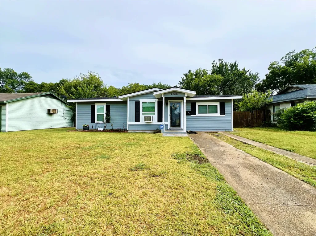 4236 Comanche Street Fort Worth TX 76119