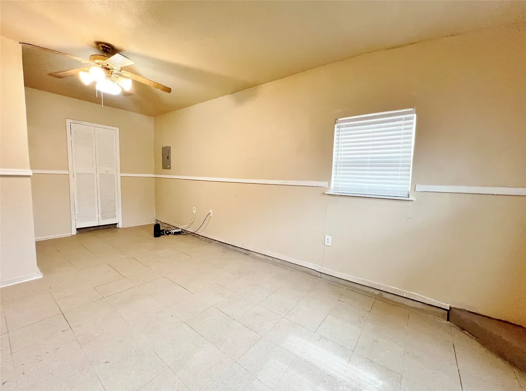 4236 Comanche Street Fort Worth TX 76119
