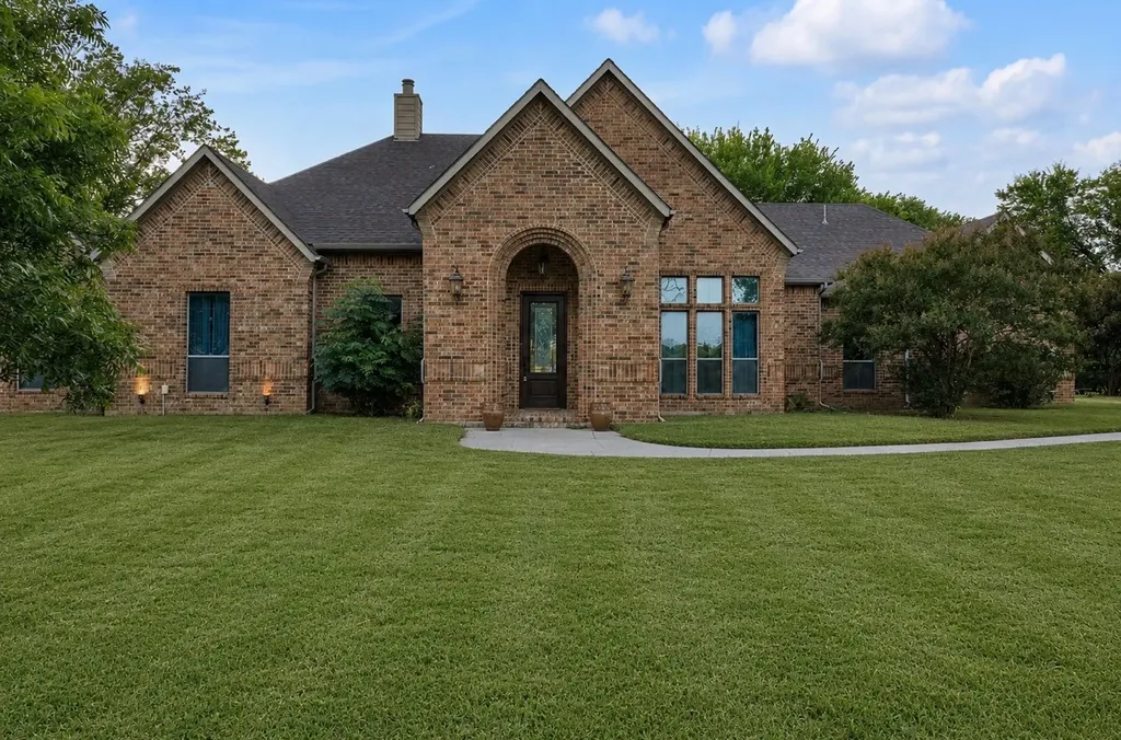 7777 County Road 272 Terrell TX 75160