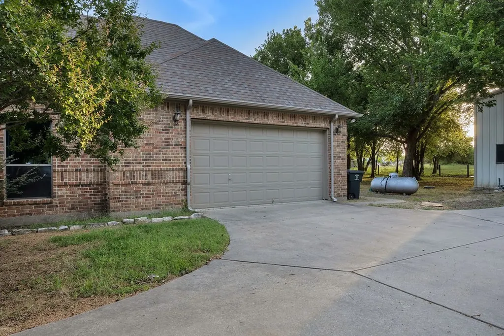 7777 County Road 272 Terrell TX 75160