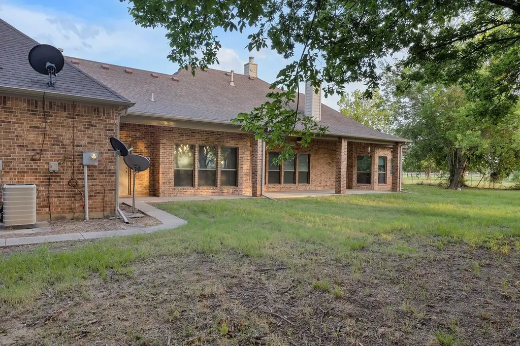 7777 County Road 272 Terrell TX 75160
