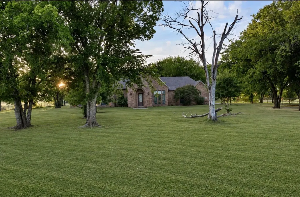 7777 County Road 272 Terrell TX 75160