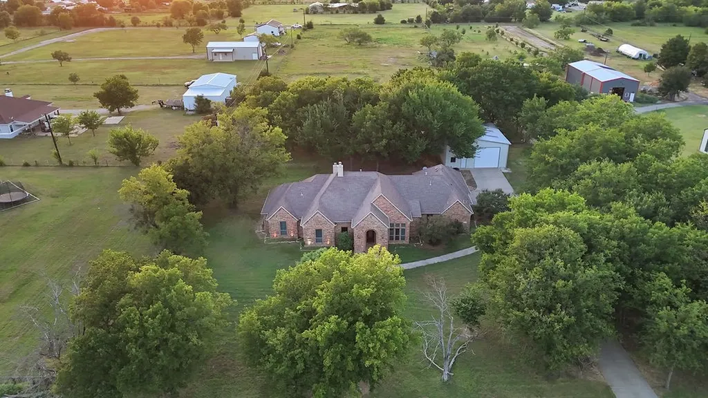 7777 County Road 272 Terrell TX 75160