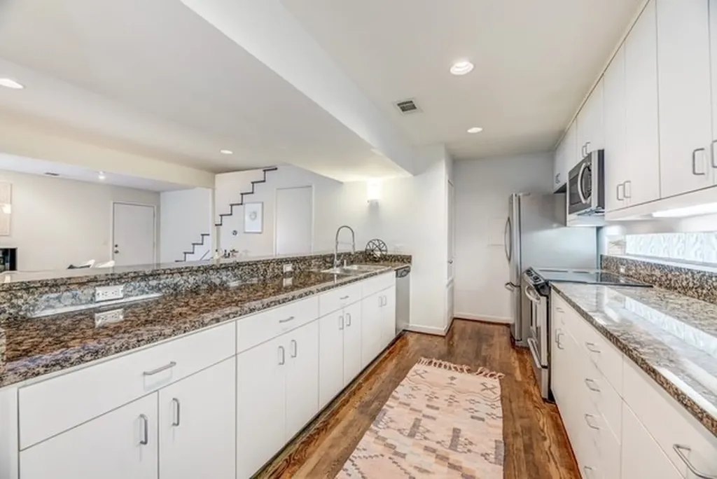 4122 Travis Street Dallas TX 75204