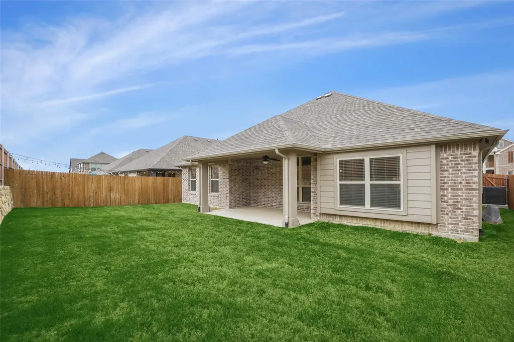9100 Amistad Lane Denton TX 76226