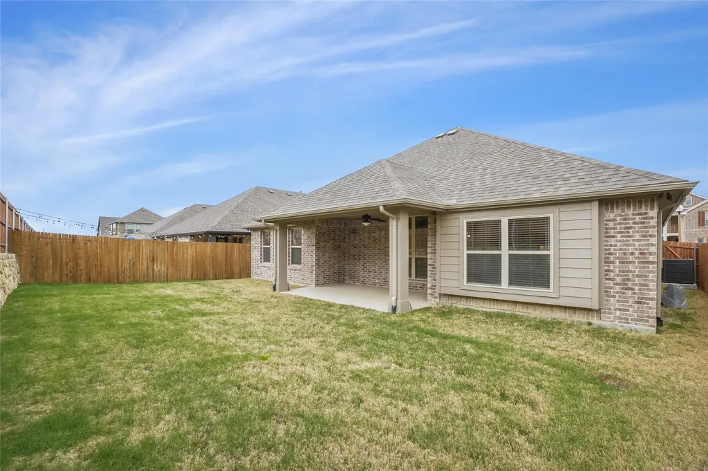 9100 Amistad Lane Denton TX 76226