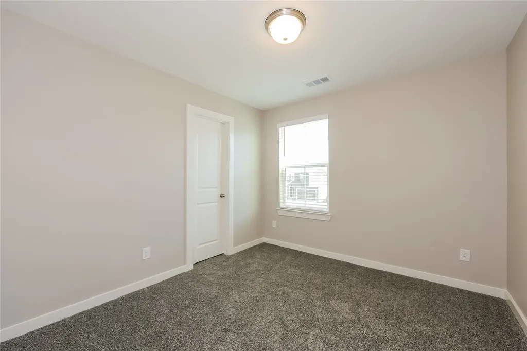 831 Feather Thorn Drive Arlington TX 76005