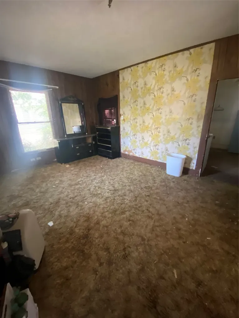 402 S Nueces Street Coleman TX 76834