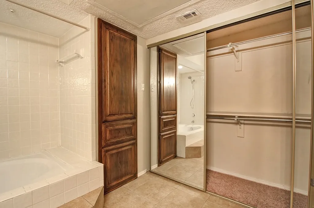 4242 N Capistrano Drive Dallas TX 75287