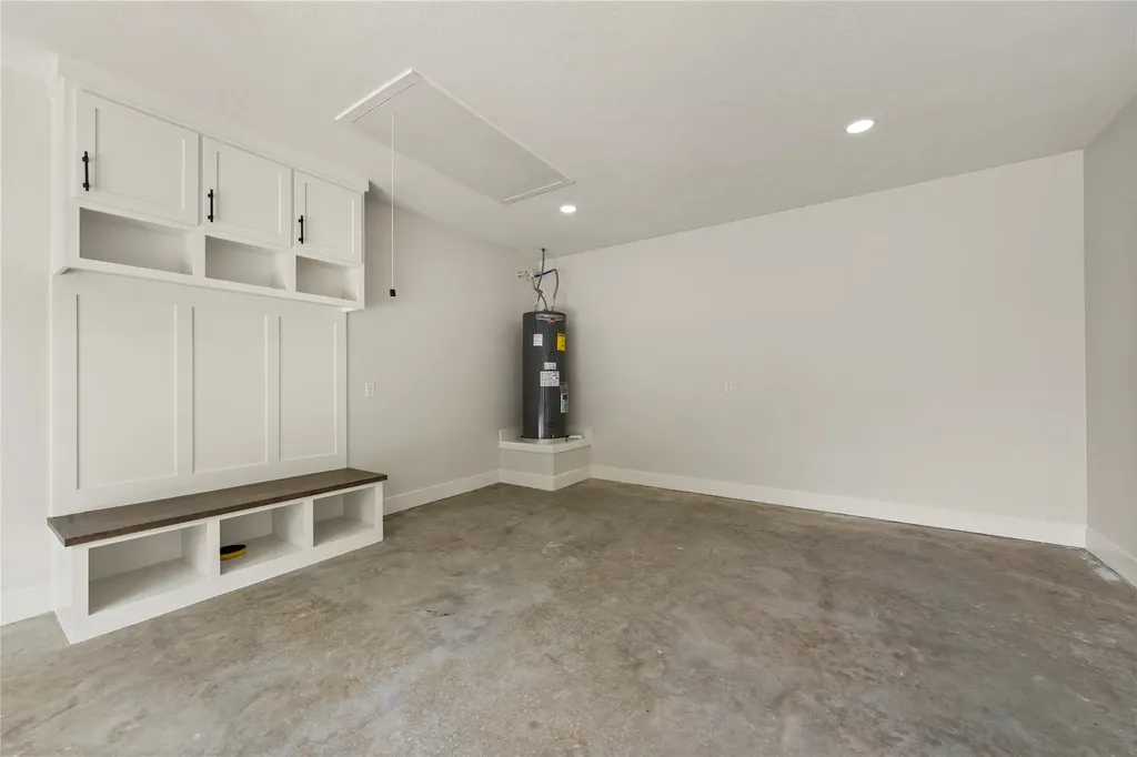214 Rogers Street Mcgregor TX 76657