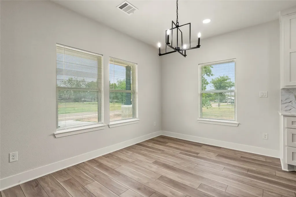 214 Rogers Street Mcgregor TX 76657
