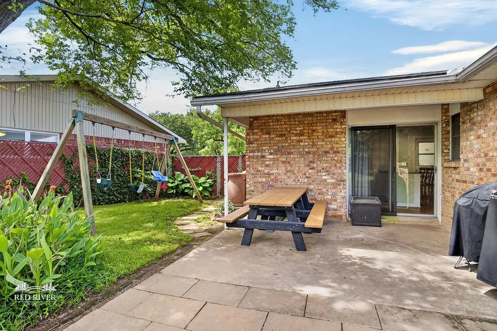 632 Pelican Place Shreveport LA 71105