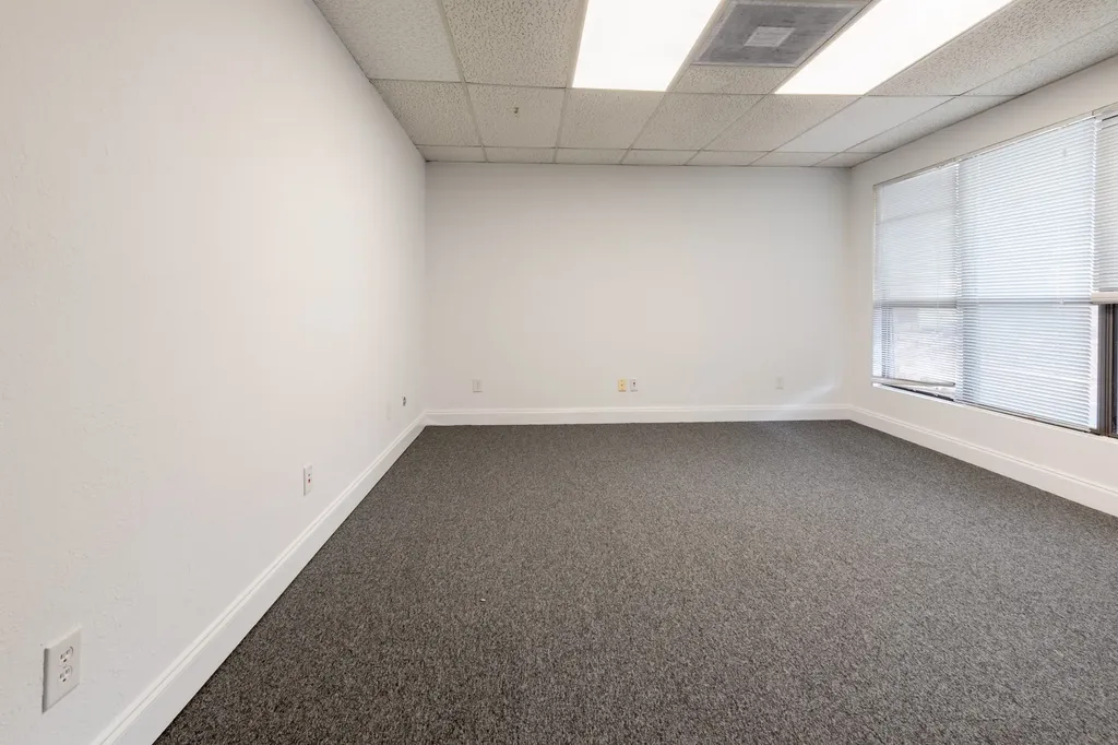 736 N Fielder Road Arlington TX 76012