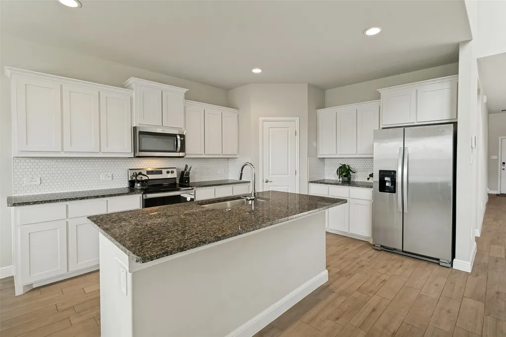 832 Alexandria Lane Joshua TX 76058