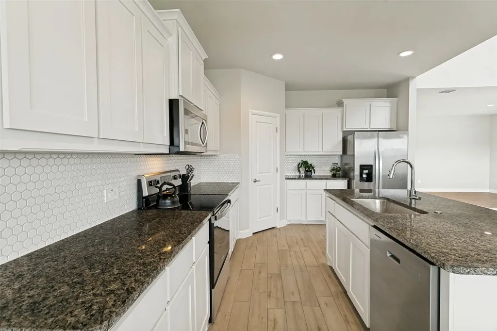 832 Alexandria Lane Joshua TX 76058
