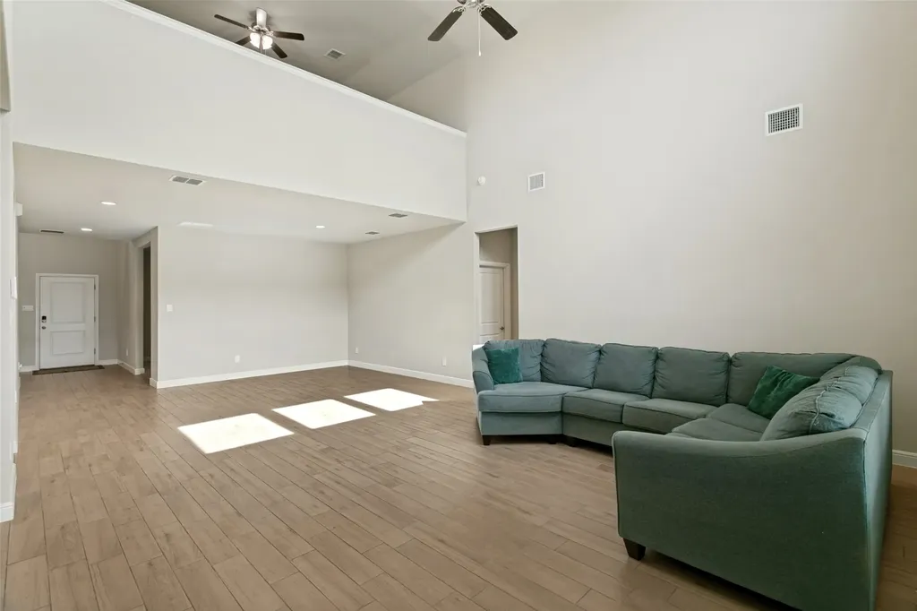 832 Alexandria Lane Joshua TX 76058