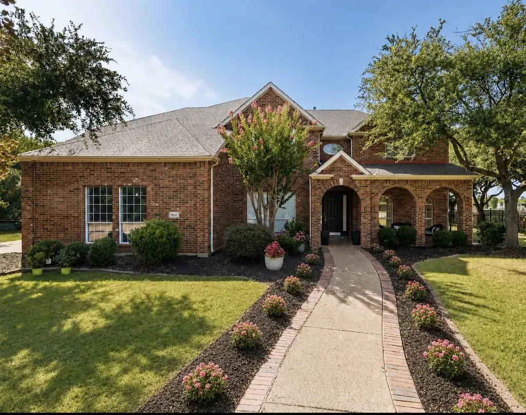 201 Stanford Court Heath TX 75032