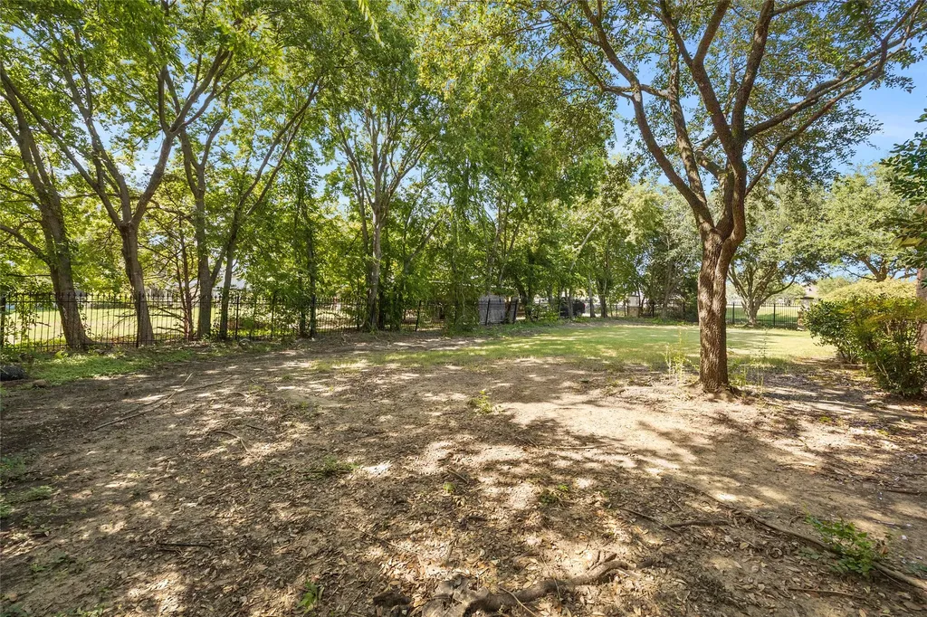 201 Stanford Court Heath TX 75032