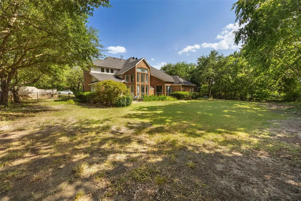 201 Stanford Court Heath TX 75032