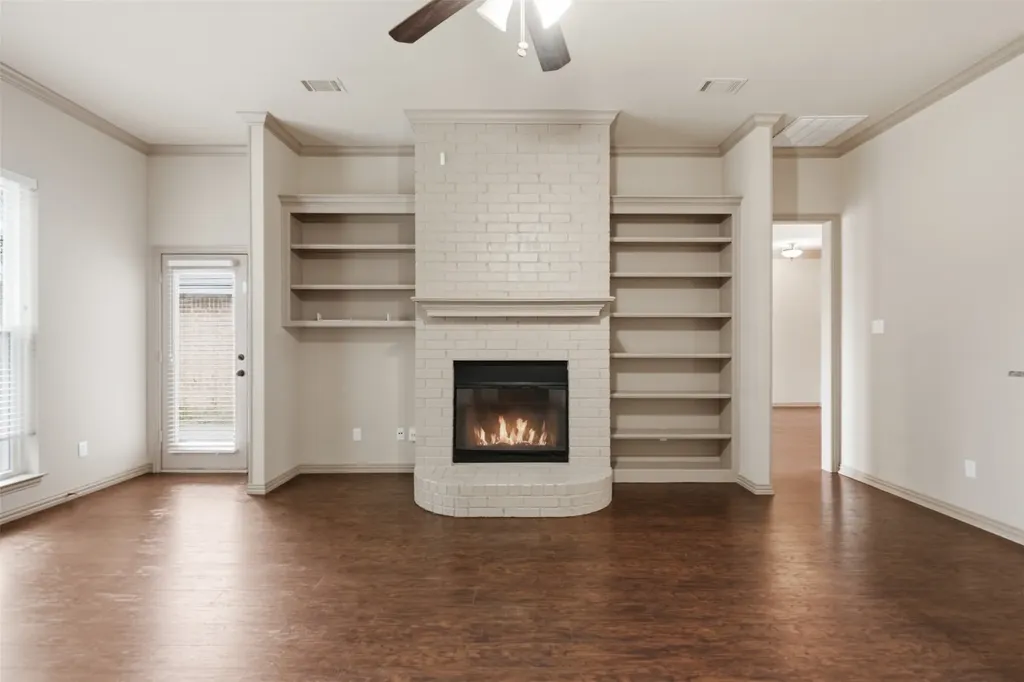 3318 Summergrove Drive Arlington TX 76001