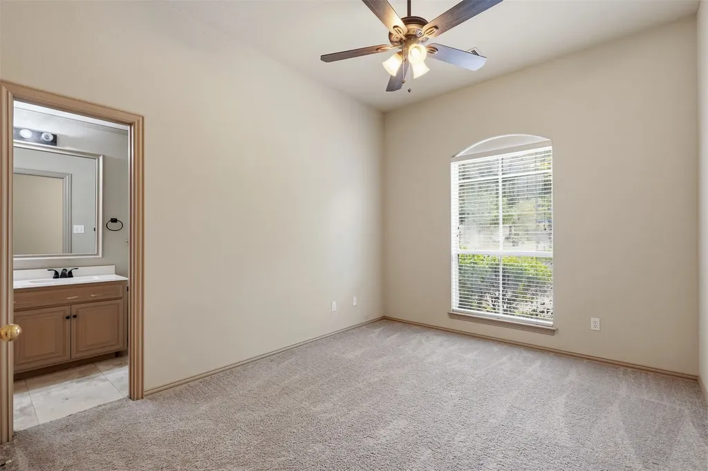 3318 Summergrove Drive Arlington TX 76001