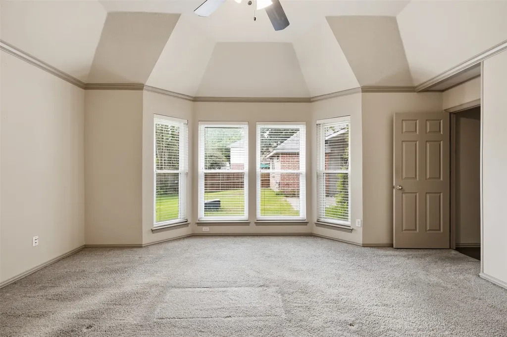 3318 Summergrove Drive Arlington TX 76001