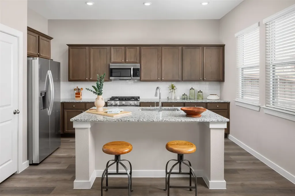 828 Feather Thorn Drive Arlington TX 76005