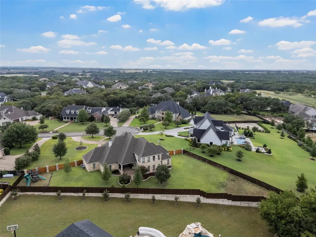 7030 Flagstone Circle Mcgregor TX 76657