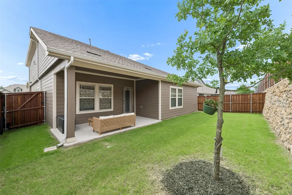 11149 E Chase Lane Providence Village TX 76227