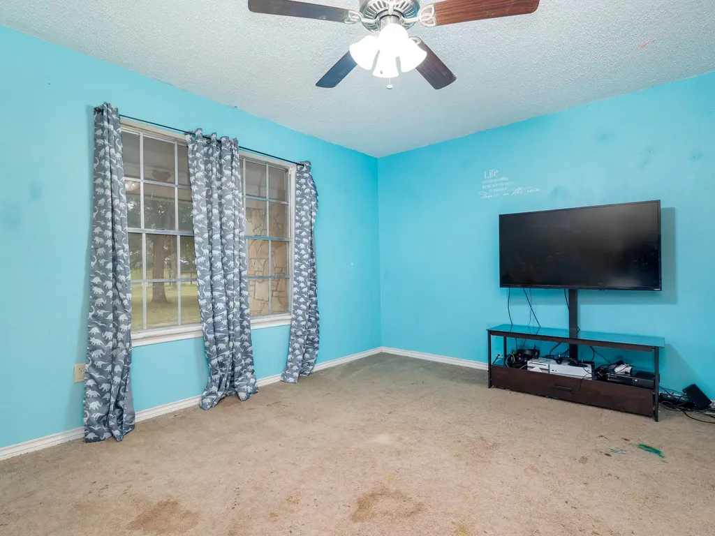 301 County Road 214 Hico TX 76457