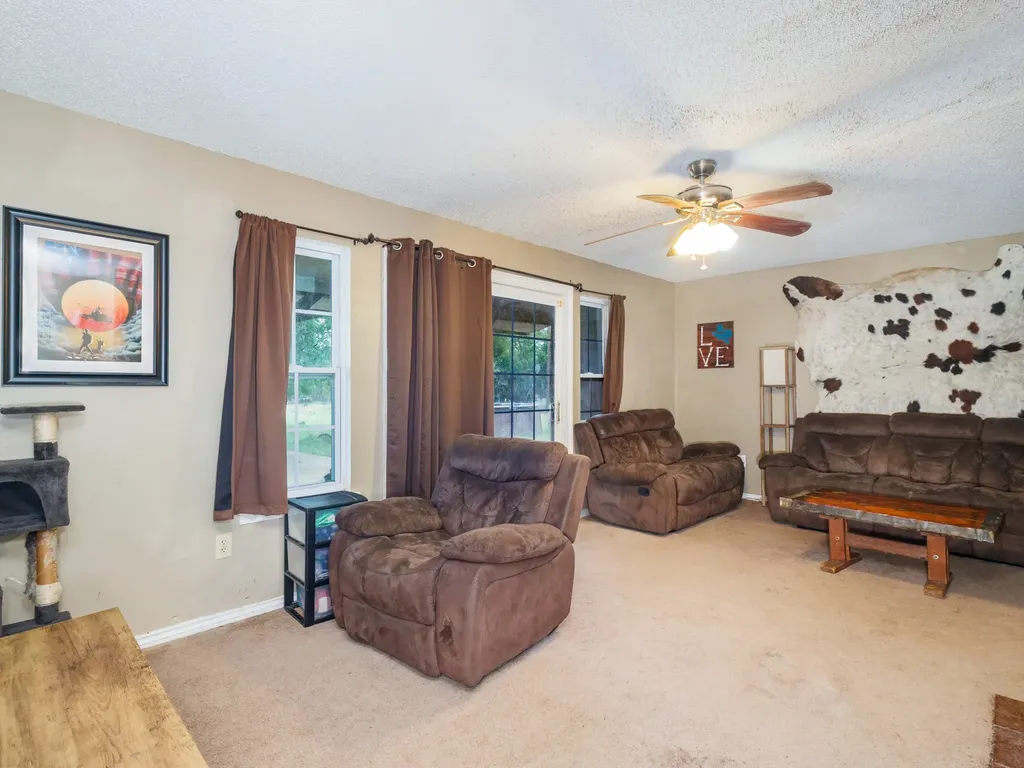 301 County Road 214 Hico TX 76457