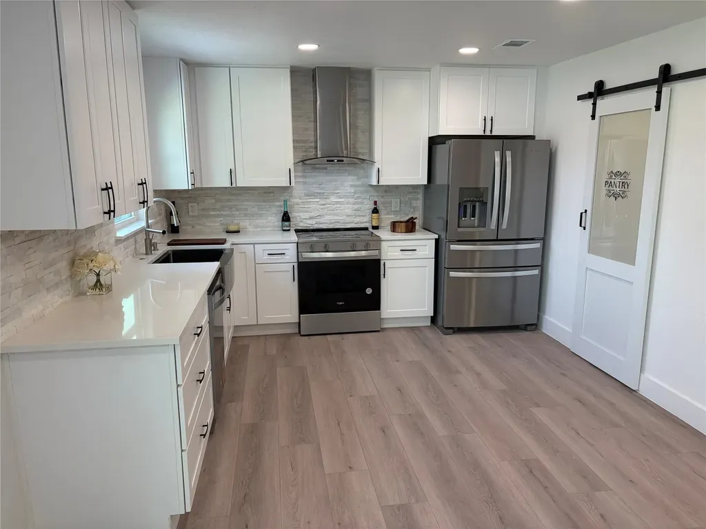 1006 Heritage Drive Garland TX 75043