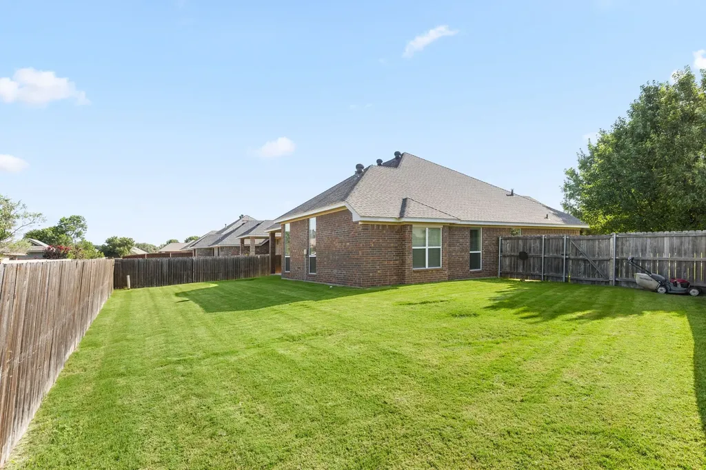5014 Cypress Wichita Falls TX 76310