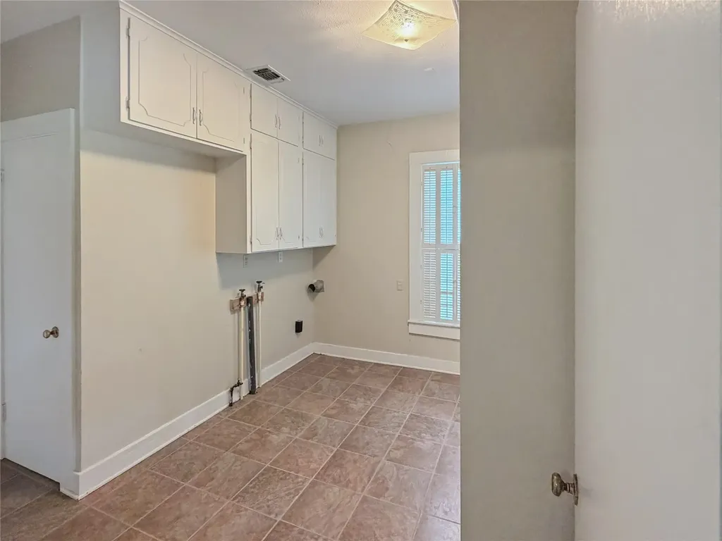 112 Garvin Street Eastland TX 76448
