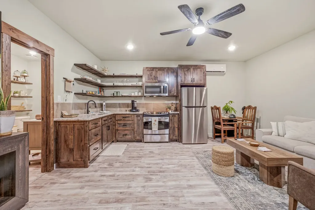 1219 State Highway 6 Hico TX 76457