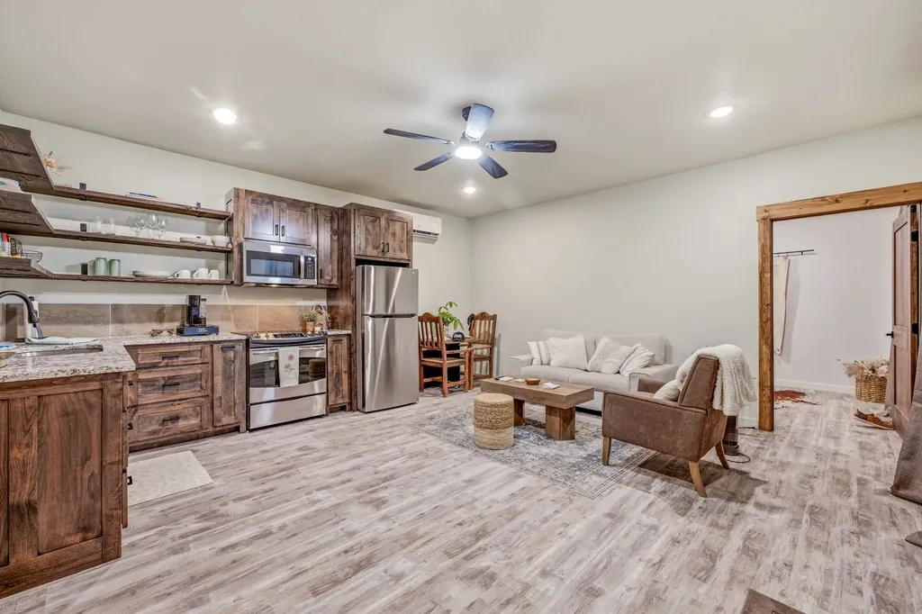 1219 State Highway 6 Hico TX 76457