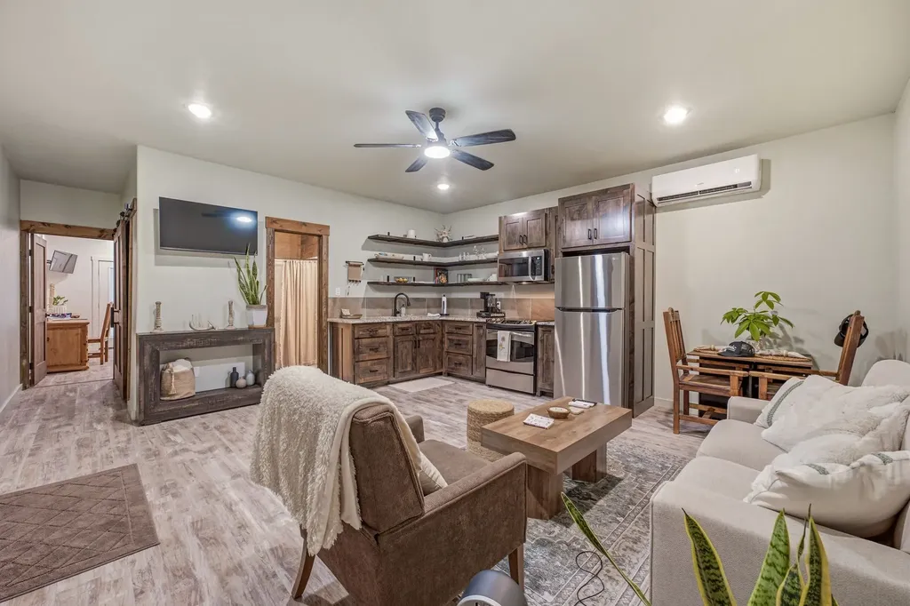 1219 State Highway 6 Hico TX 76457