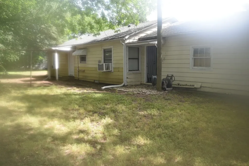 1015 Winkler Street Ennis TX 75119