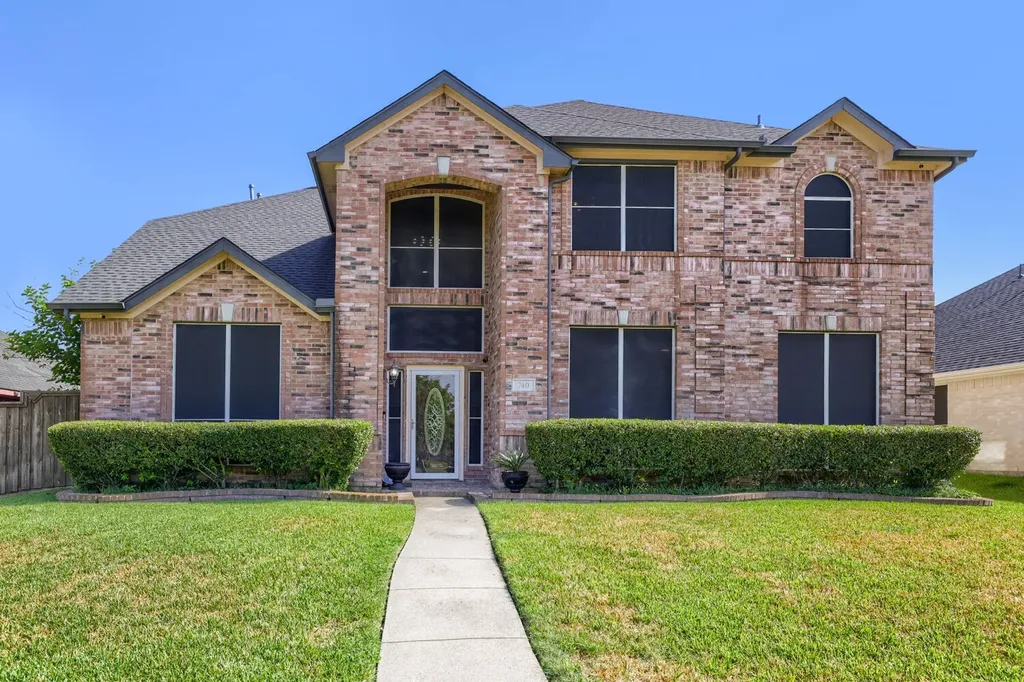 740 White Ash Road Desoto TX 75115