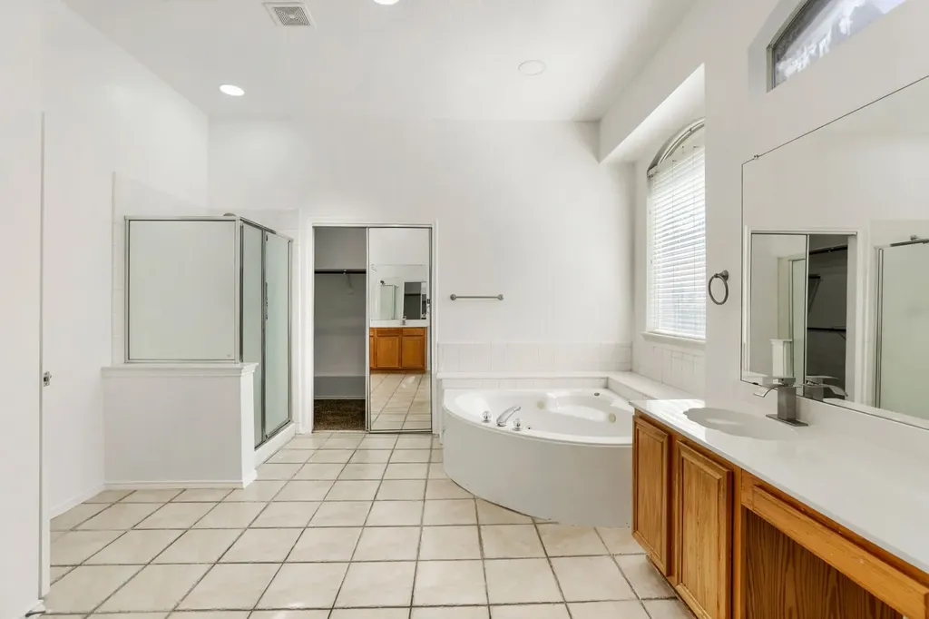 740 White Ash Road Desoto TX 75115