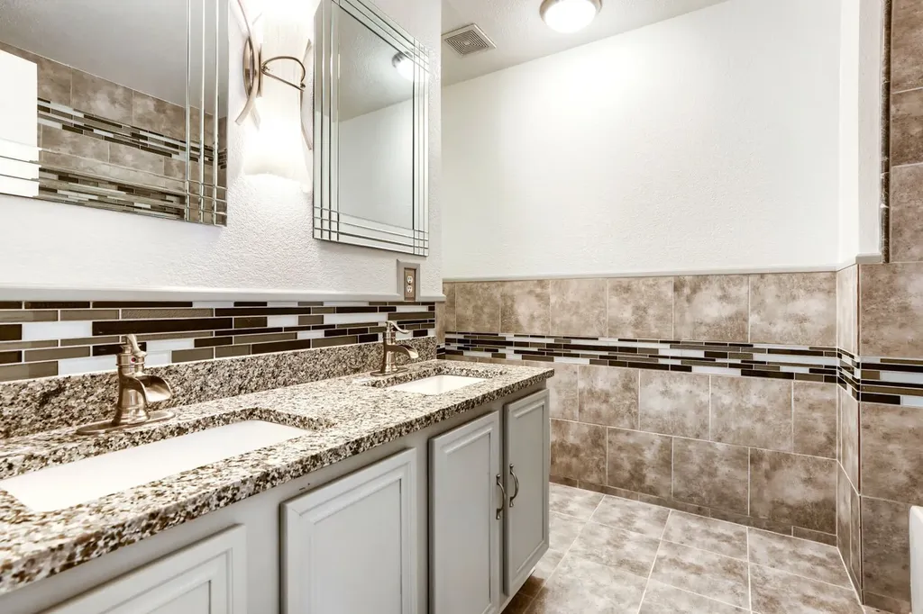 740 White Ash Road Desoto TX 75115