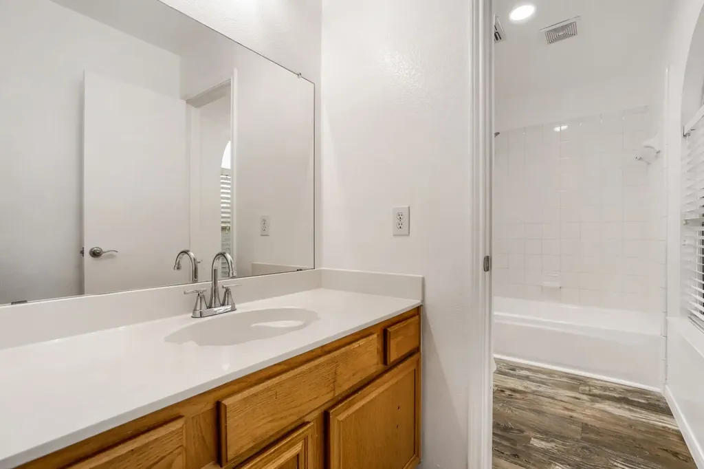 740 White Ash Road Desoto TX 75115