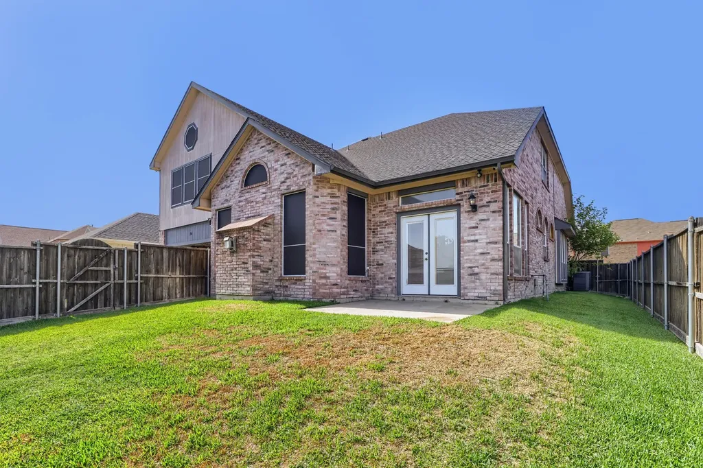 740 White Ash Road Desoto TX 75115