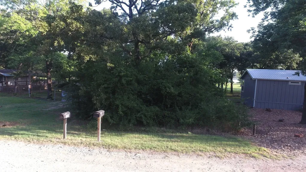 0000 Oak Landing Circle Kemp TX 75143