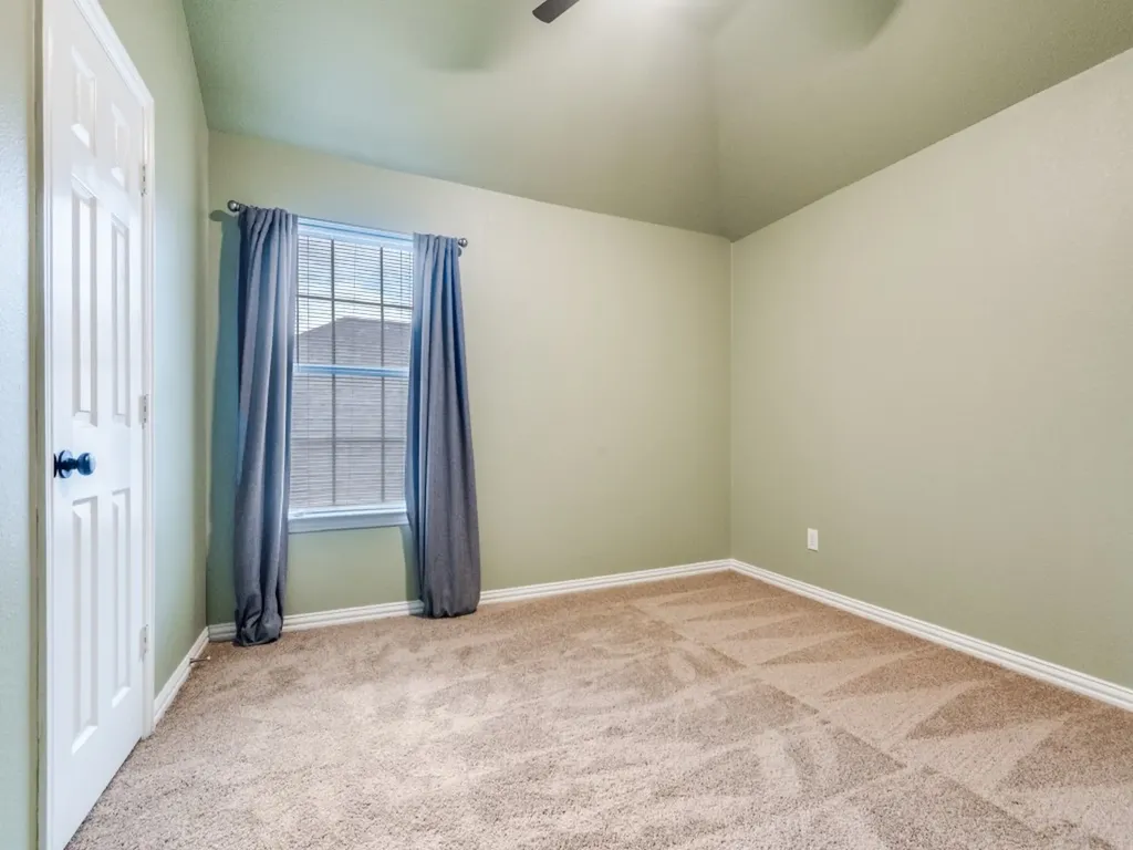 2452 Dockside Grand Prairie TX 75054