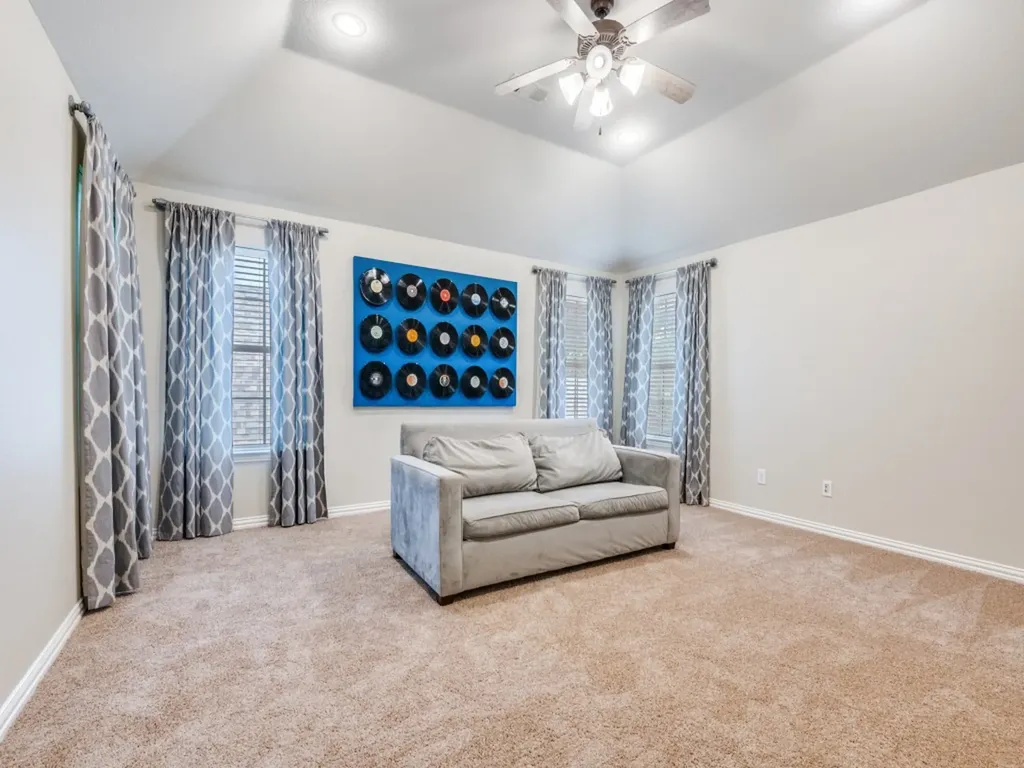 2452 Dockside Grand Prairie TX 75054