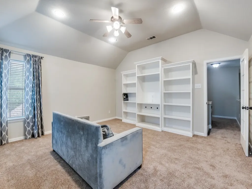 2452 Dockside Grand Prairie TX 75054